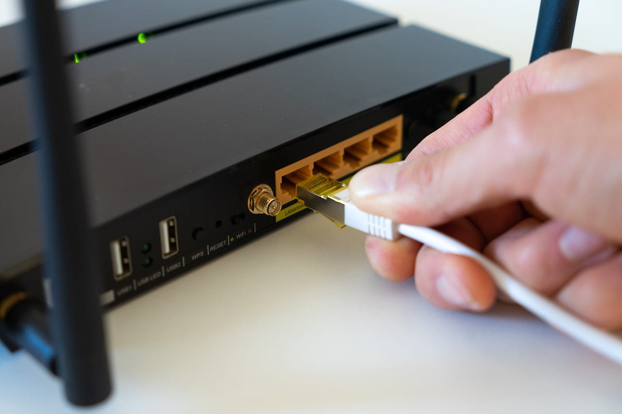 Network Router Inform Router in Computer Networks